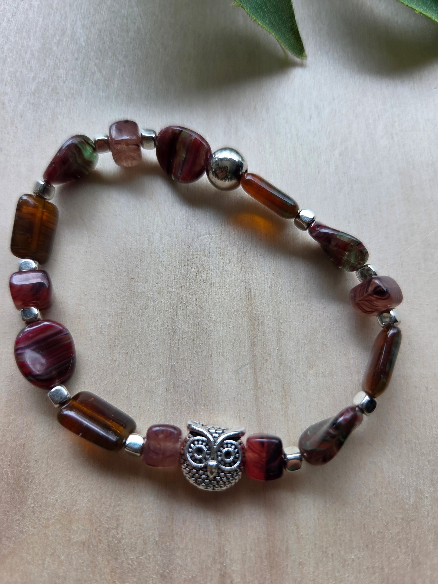 Armbänder braun mit Eule 4er- Set