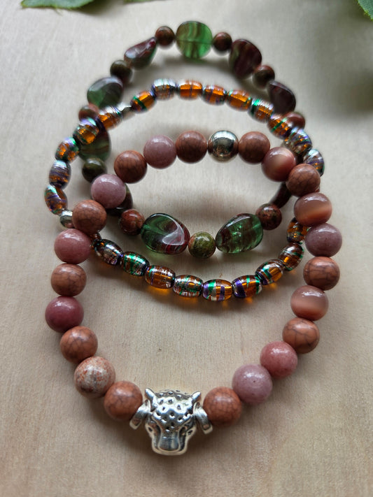 Armbänder braun mit Leo Kopf Perle3 er- Set