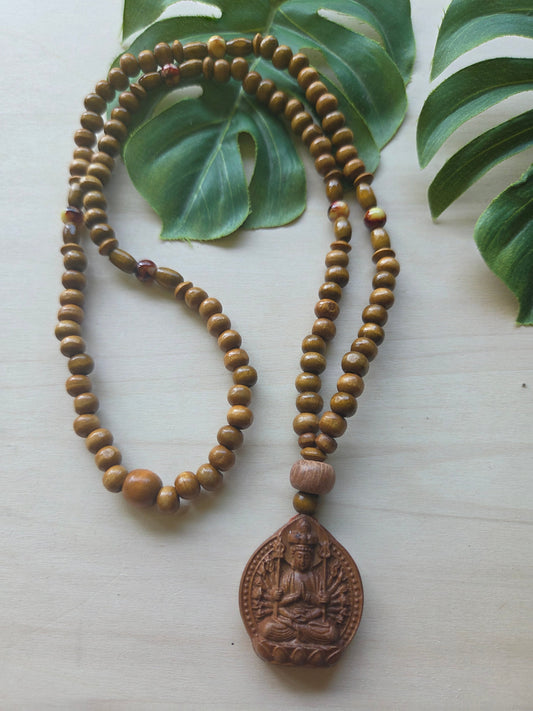 Halskette mit Buddha braun
