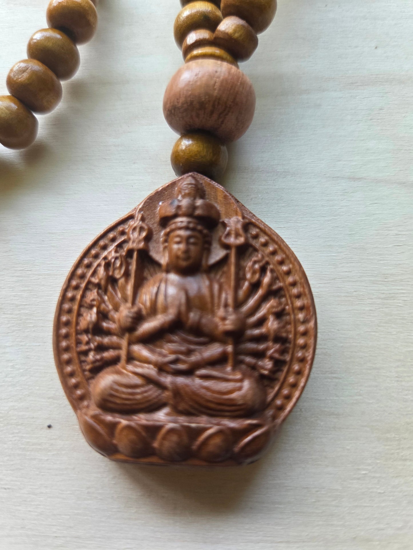 Halskette mit Buddha braun