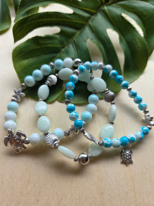 Armbänder hellblau/weiß mit Schildkröte 3er-Set