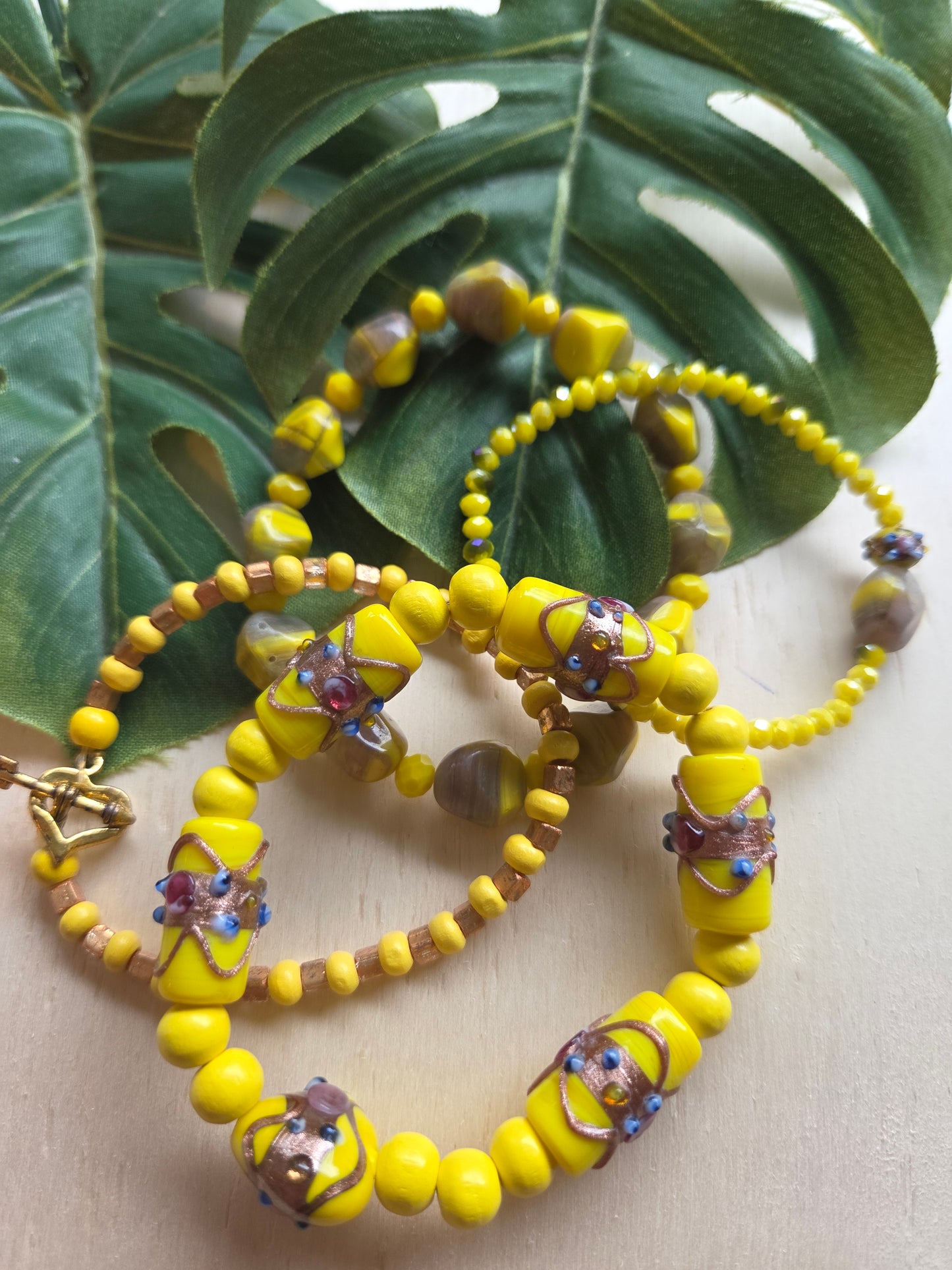 Armbänder 3 er Set gelb  schöne Glas Perlen