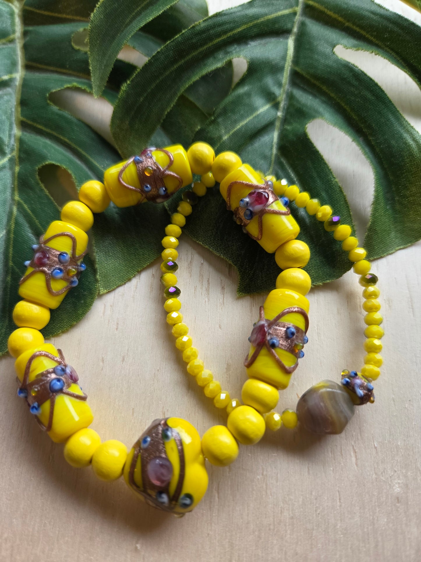Armbänder 3 er Set gelb  schöne Glas Perlen