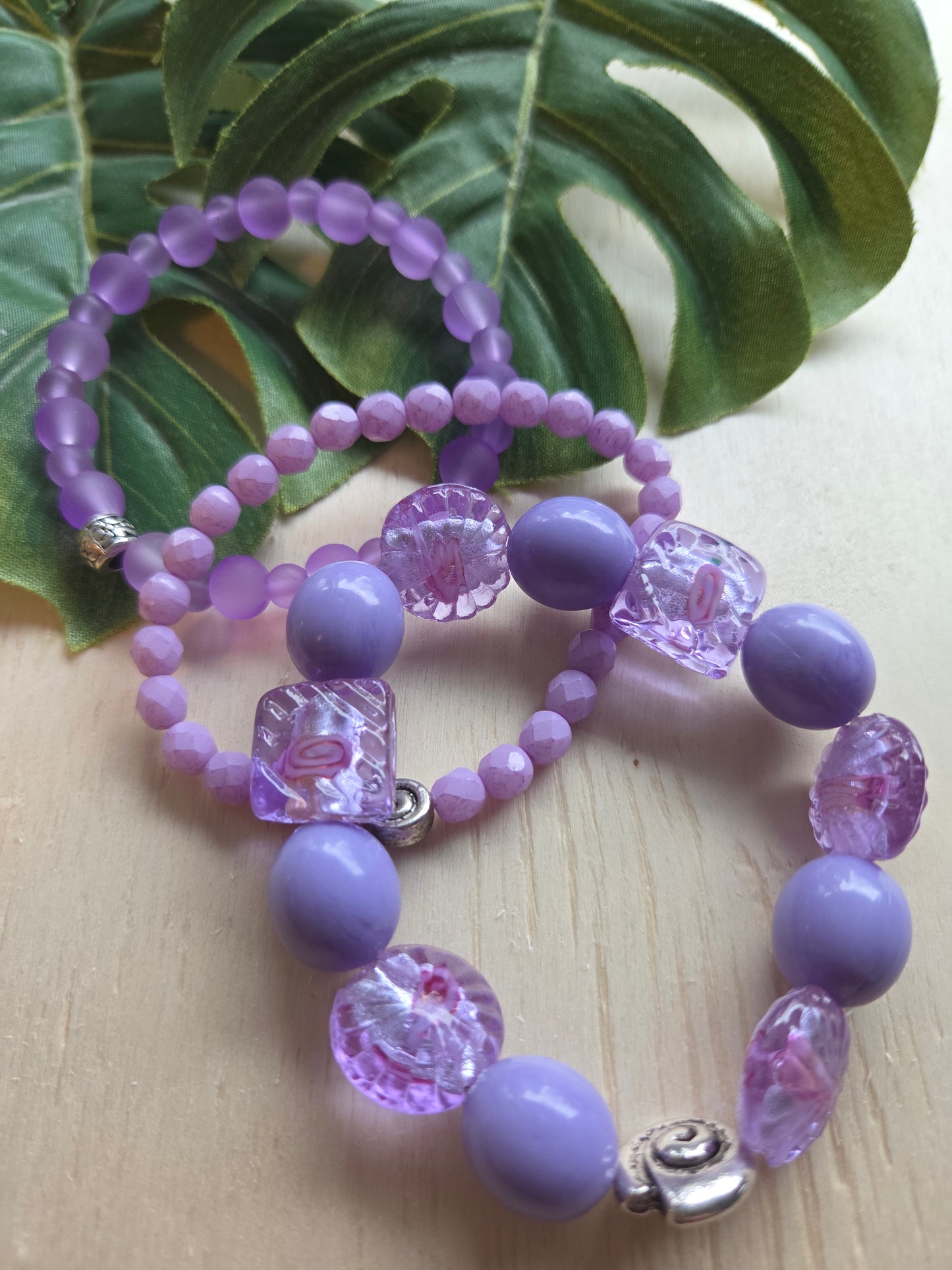 Armbänder 3 er Set Lila mit schönen Glasperlen