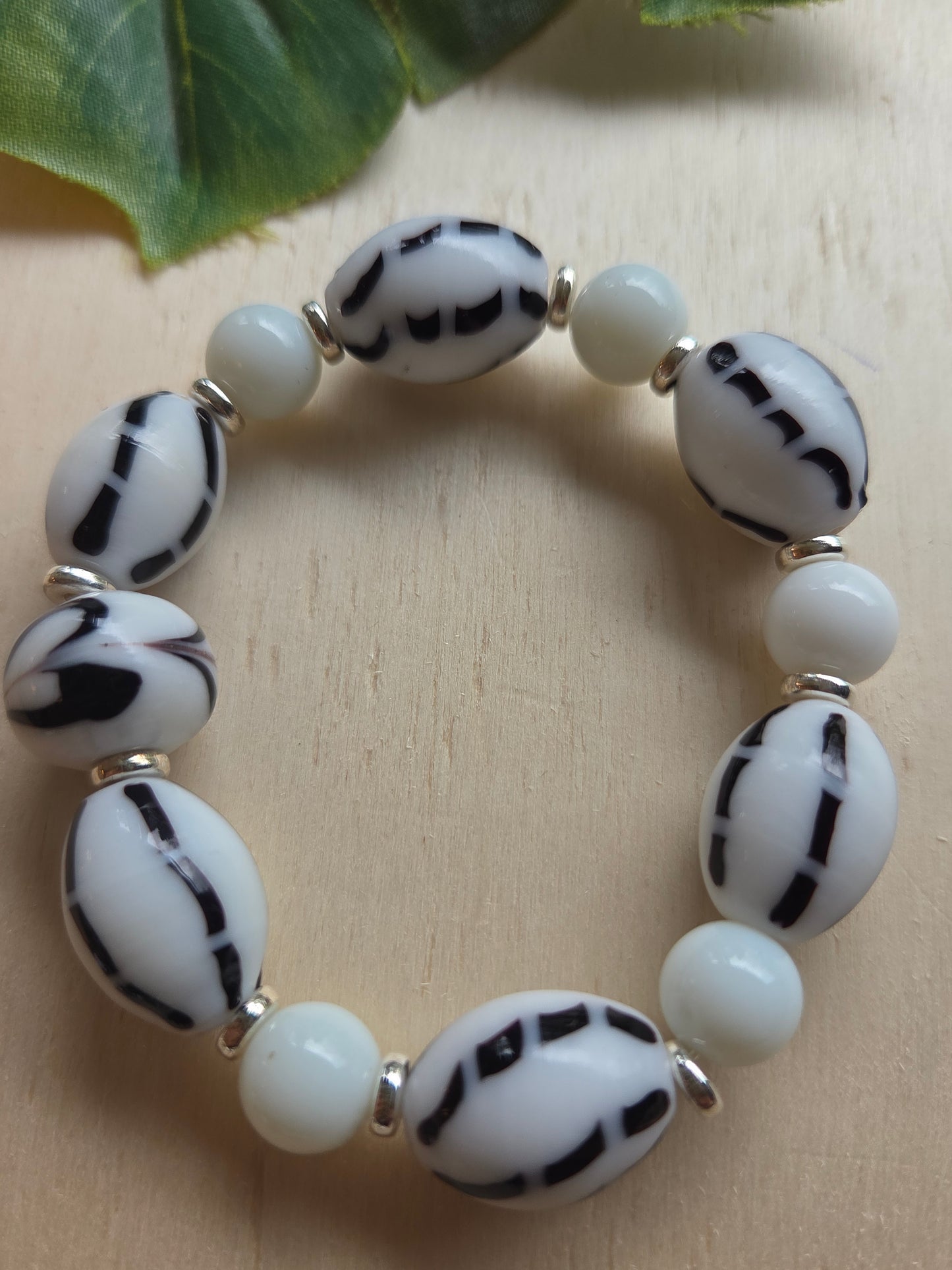 Armbänder 3er Set  Perlenweiß/schwarz