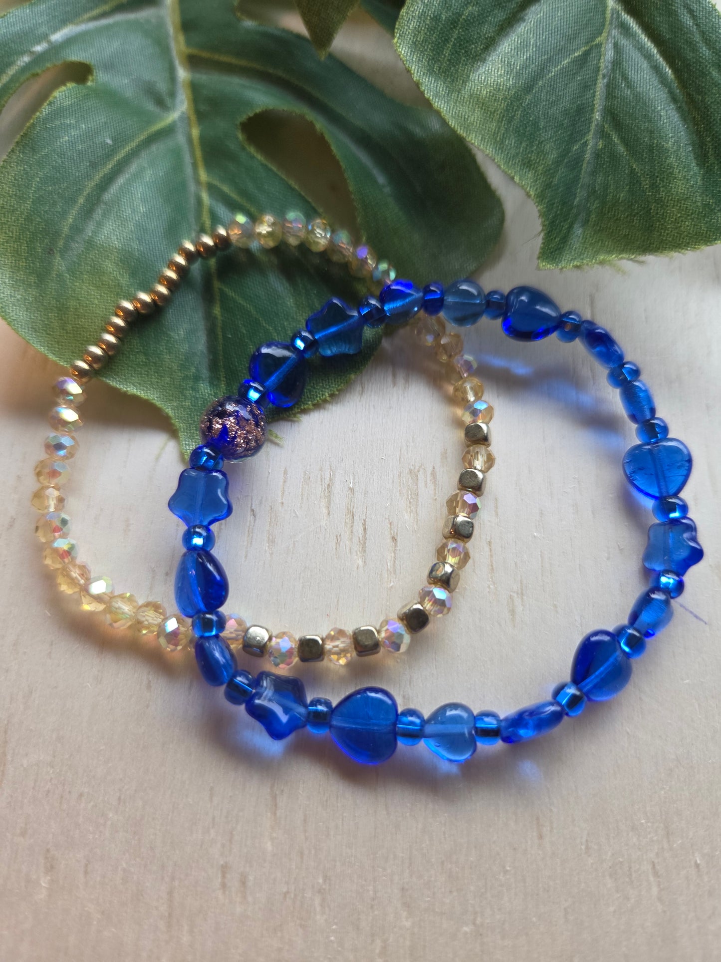 Armbänder 3er Set glas Perlen blau mit Goldmuster