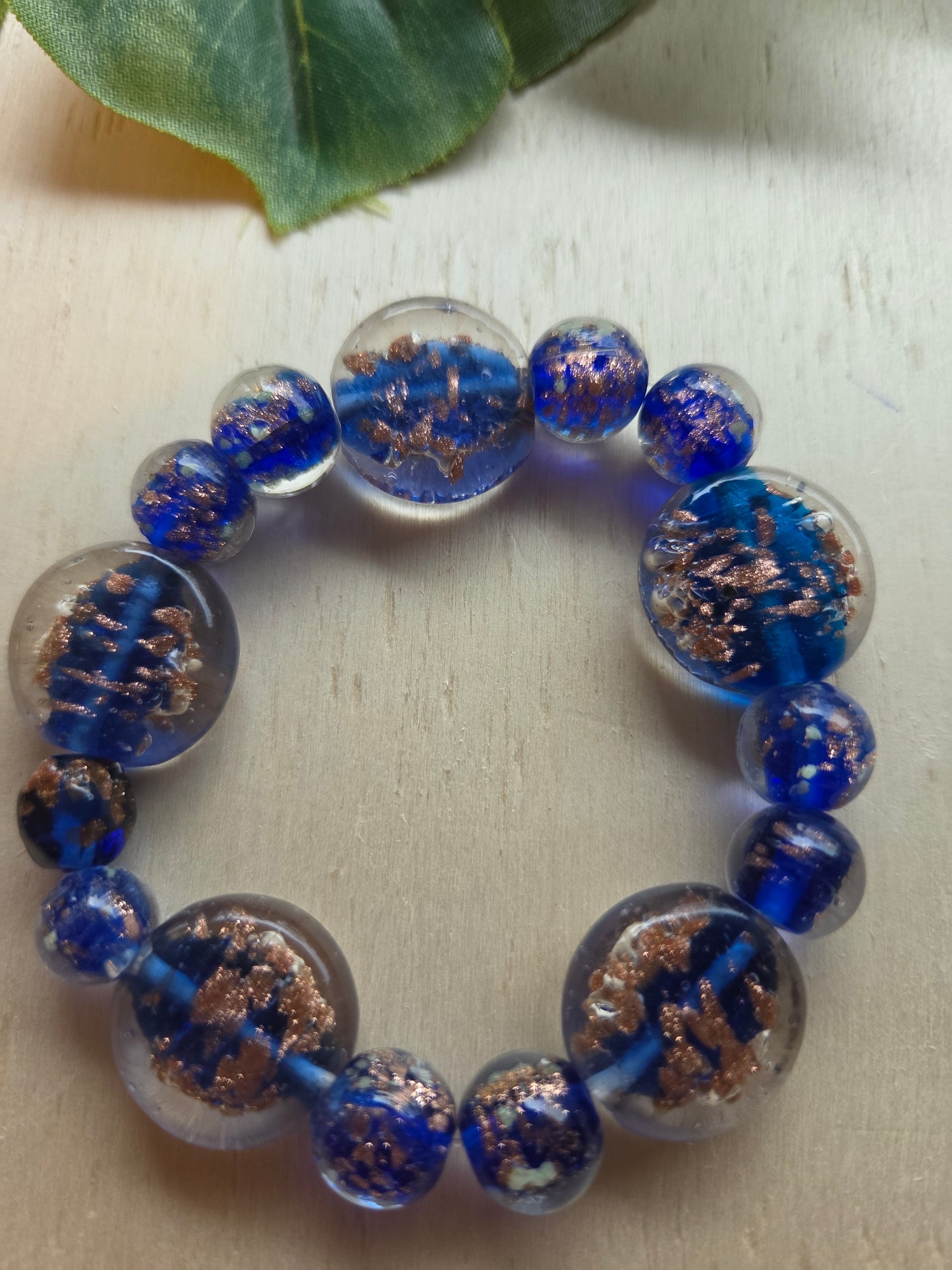 Armbänder 3er Set glas Perlen blau mit Goldmuster