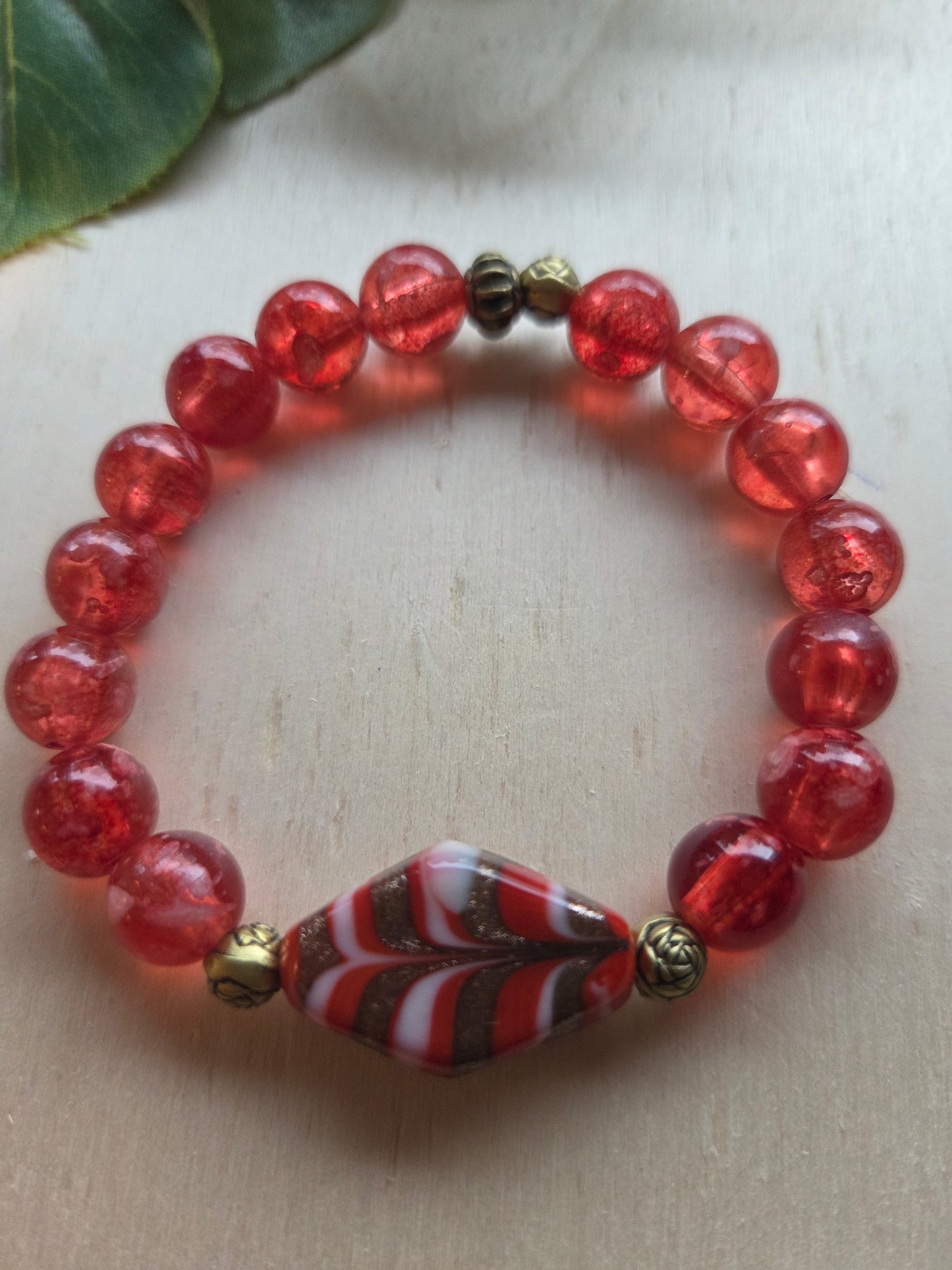 Armbänder 3er Set Perlen Rot mit schönem Stein