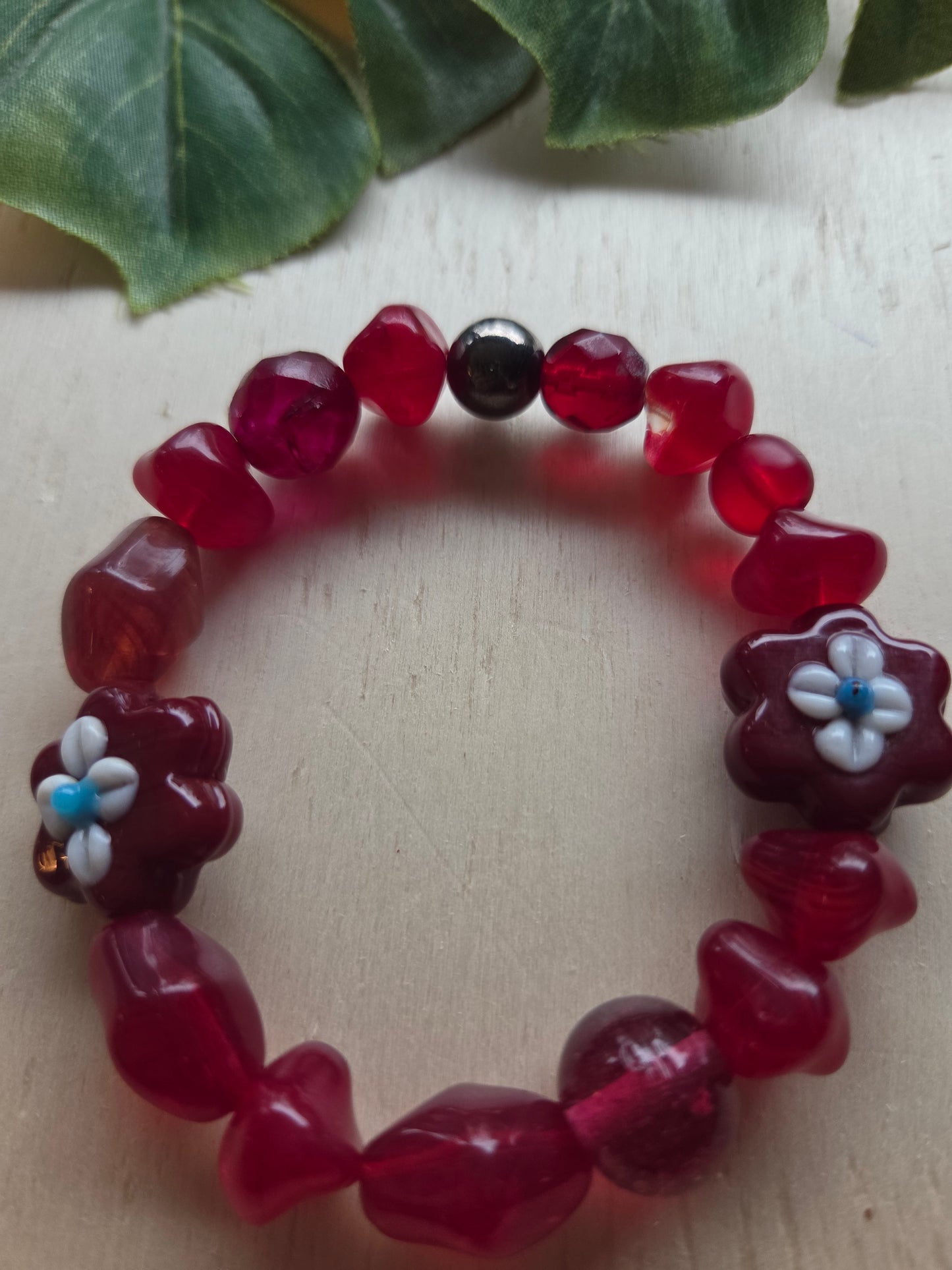 Armbänder 3er Set Rot mit Blüten Perlen
