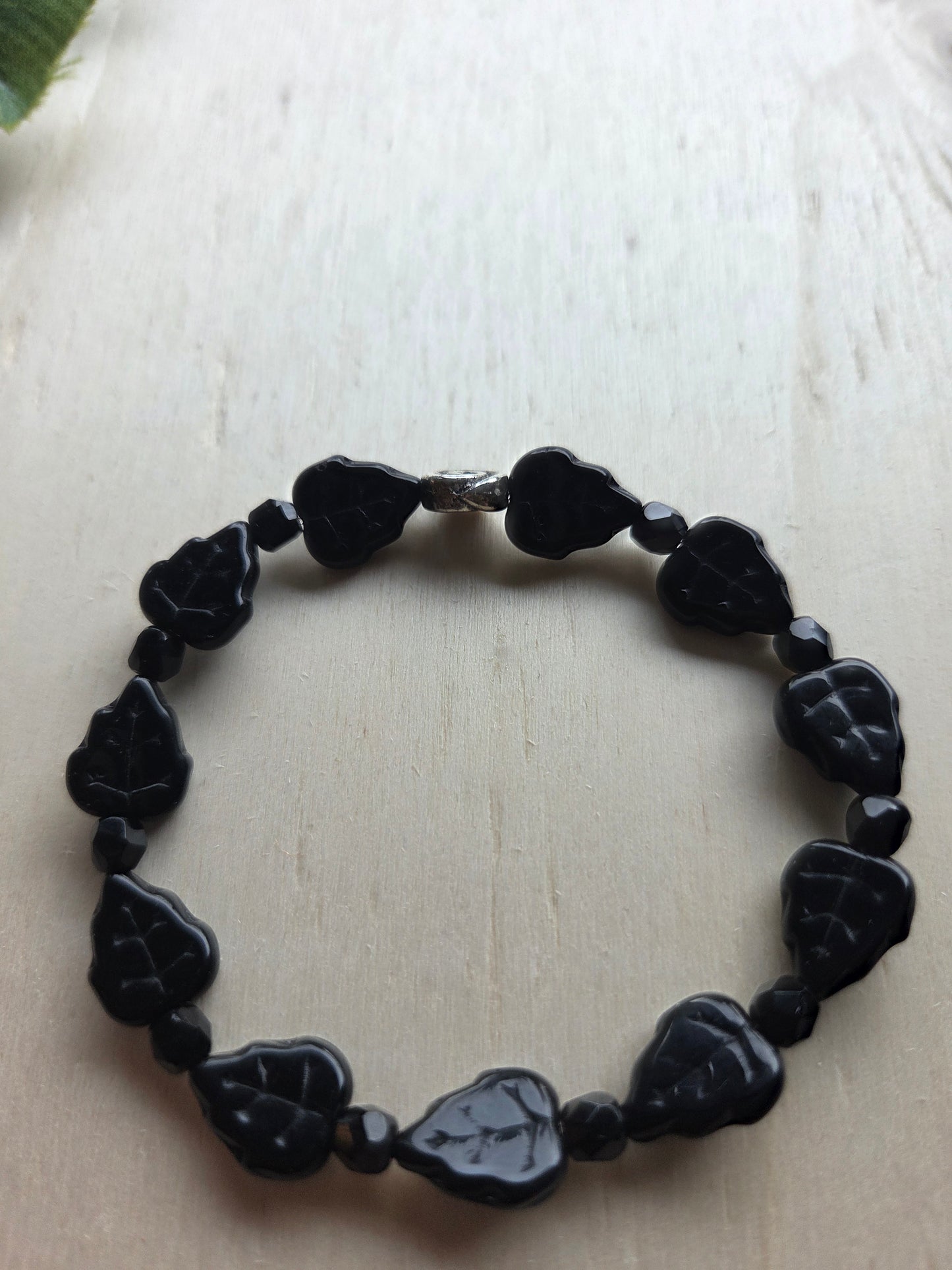 Armbänder 3 er Set schwarz mit Blüten Perlen