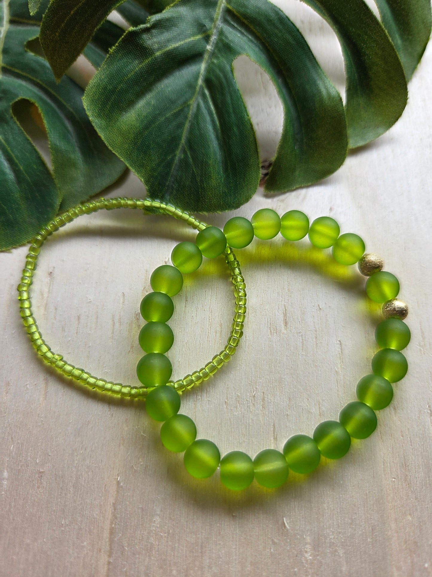 Armbänder 3er Set grün mit Glas Herz